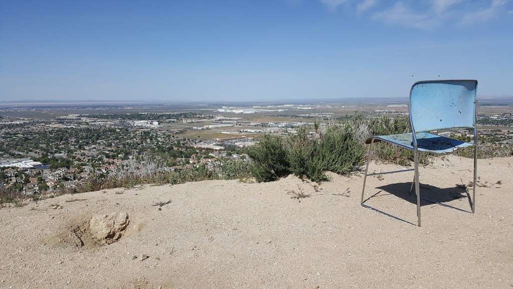 Lonesome Chair | Palmdale, CA 93551, USA