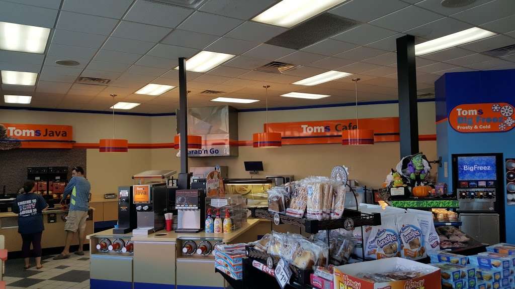 Toms Convenience Stores | 8422, 648 E Forrest Ave, New Freedom, PA 17349, USA | Phone: (717) 235-4726