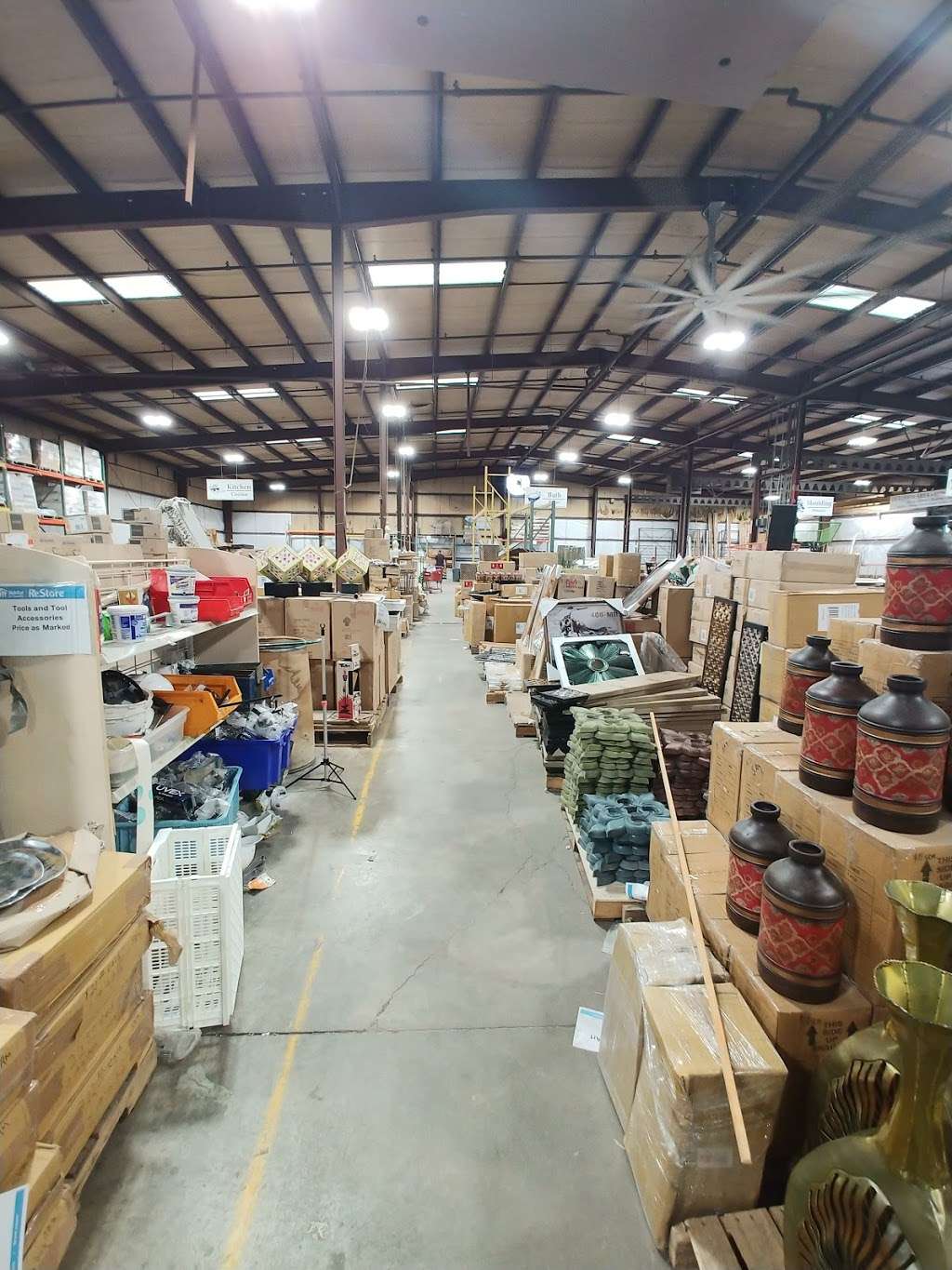 Habitat Kansas City ReStore - East Bottoms (Retail Location) | 4701 Deramus Ave, Kansas City, MO 64120 | Phone: (816) 231-6889