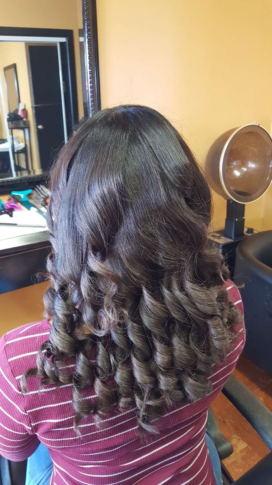 Yudis Hair Salon | 1862 Burlington-Mount Holly Rd, Mt Holly, NJ 08060, USA | Phone: (609) 261-1435