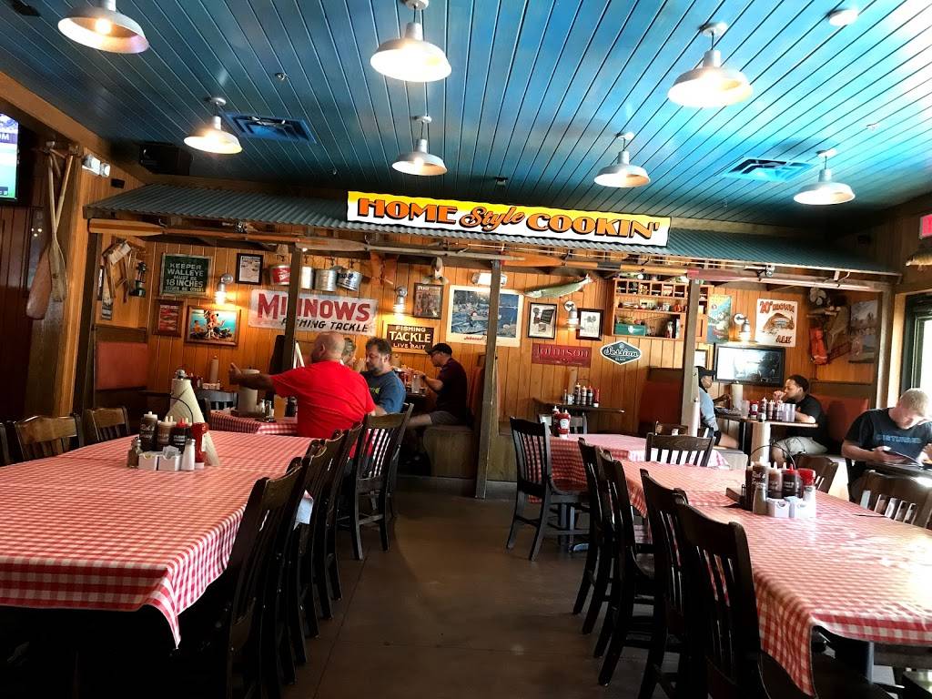 Famous Daves Bar-B-Que | 9911 NE Cascades Pkwy, Portland, OR 97220, USA | Phone: (503) 493-9000