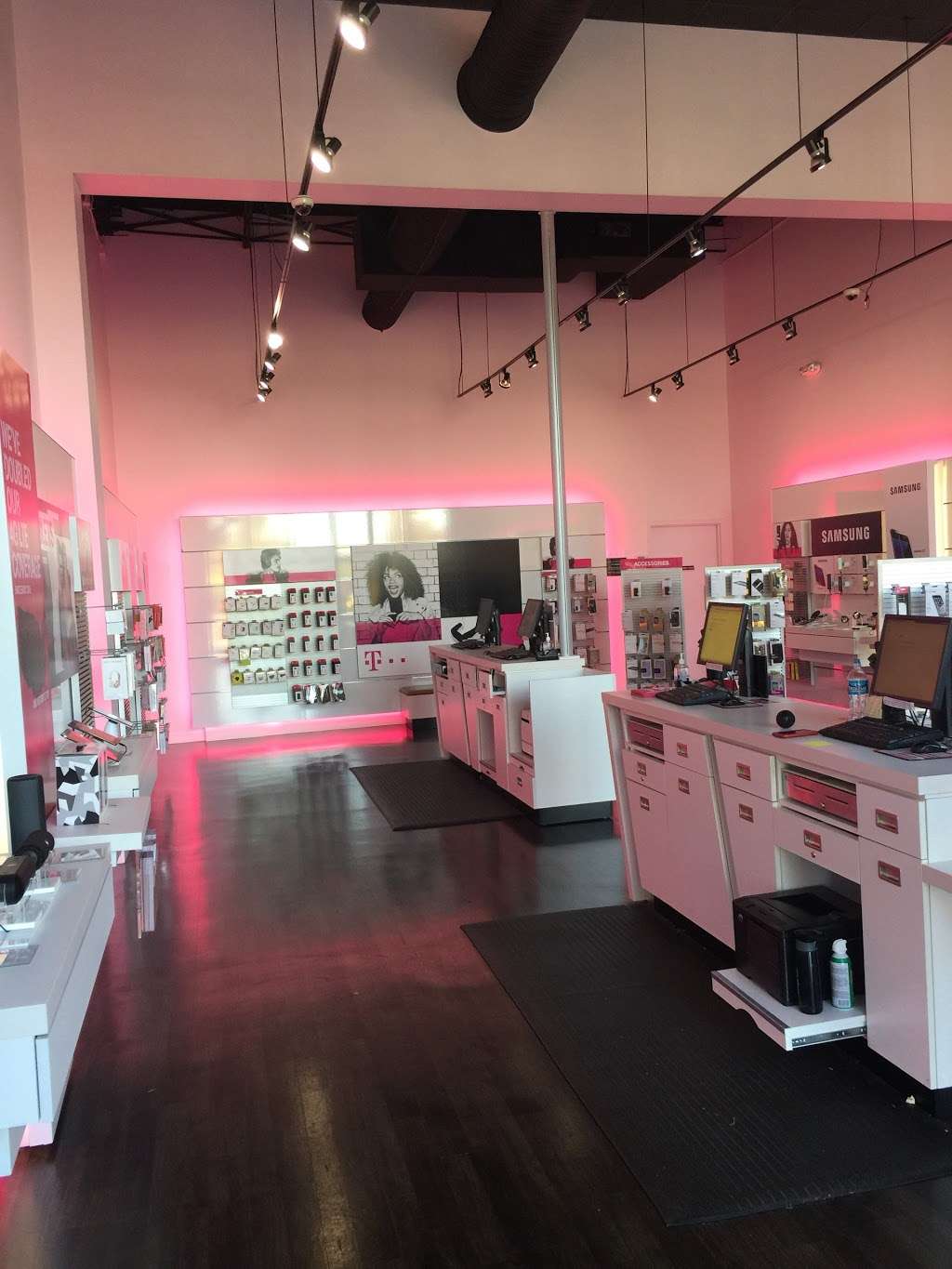 T-Mobile | 2435 Highway 160 W, Tega Cay, SC 29708 | Phone: (803) 802-7570