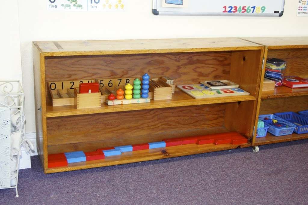 Montessori School of Linda Mar, Inc. | 1666 Higgins Way, Pacifica, CA 94044, USA | Phone: (650) 355-7272