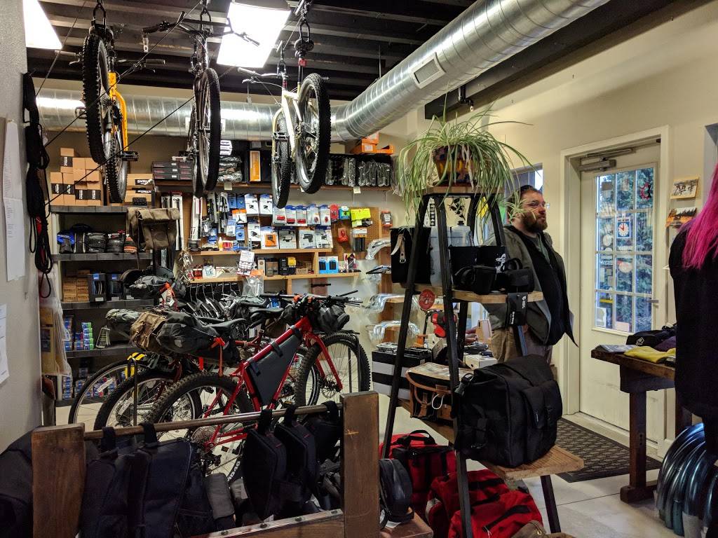 Bike Touring News | 3853 N Garden Center Way, Boise, ID 83703, USA | Phone: (866) 936-3176