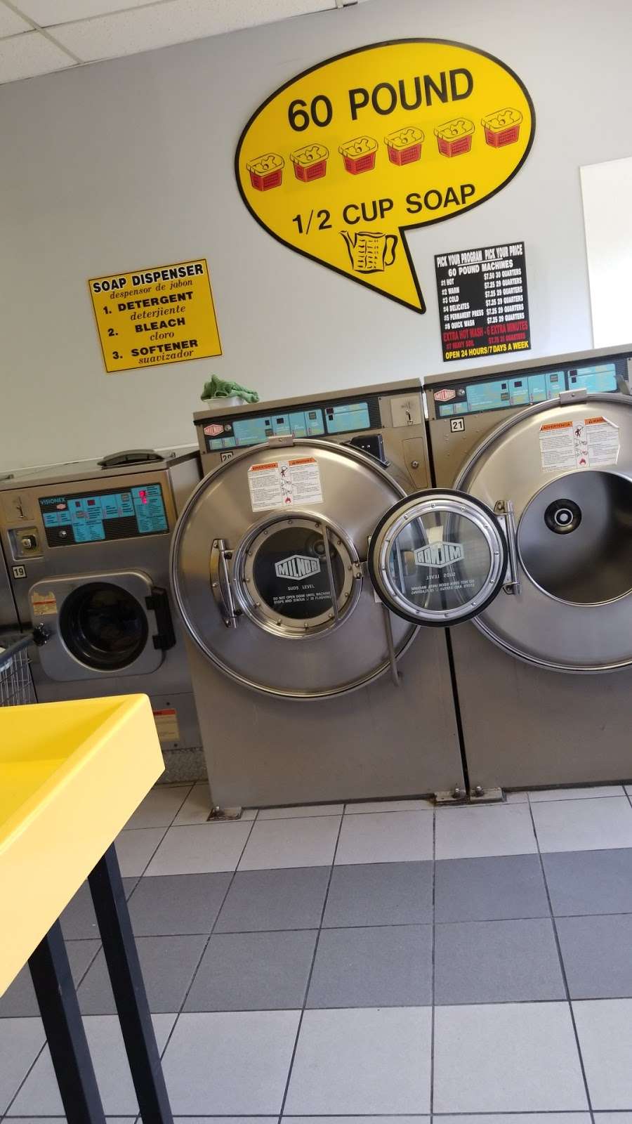 Park Laundromat | 625 Godwin Ave, Midland Park, NJ 07432 | Phone: (201) 588-4540