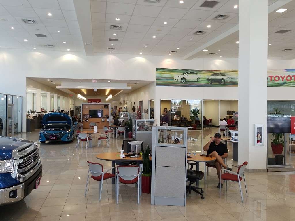 AutoNation Toyota Gulf Freeway | 12111 Gulf Freeway, B, Houston, TX 77034, USA | Phone: (713) 489-2097