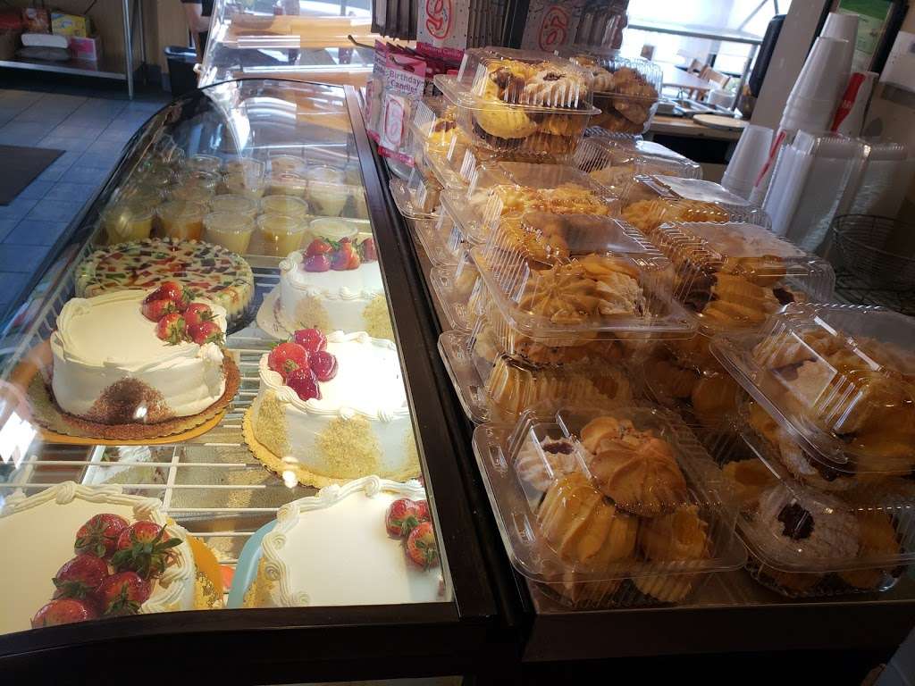 Su Pan Bakery | 462 W Mission Rd #136, San Marcos, CA 92069, USA | Phone: (760) 591-0826