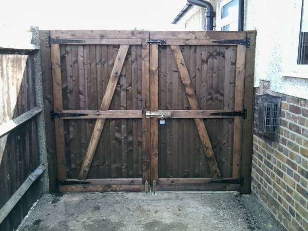 Timberspoke Fencing Co. | High Elms, Burnt House Ln, Sutton at Hone, Dartford DA2 7SP, UK | Phone: 07857 562393