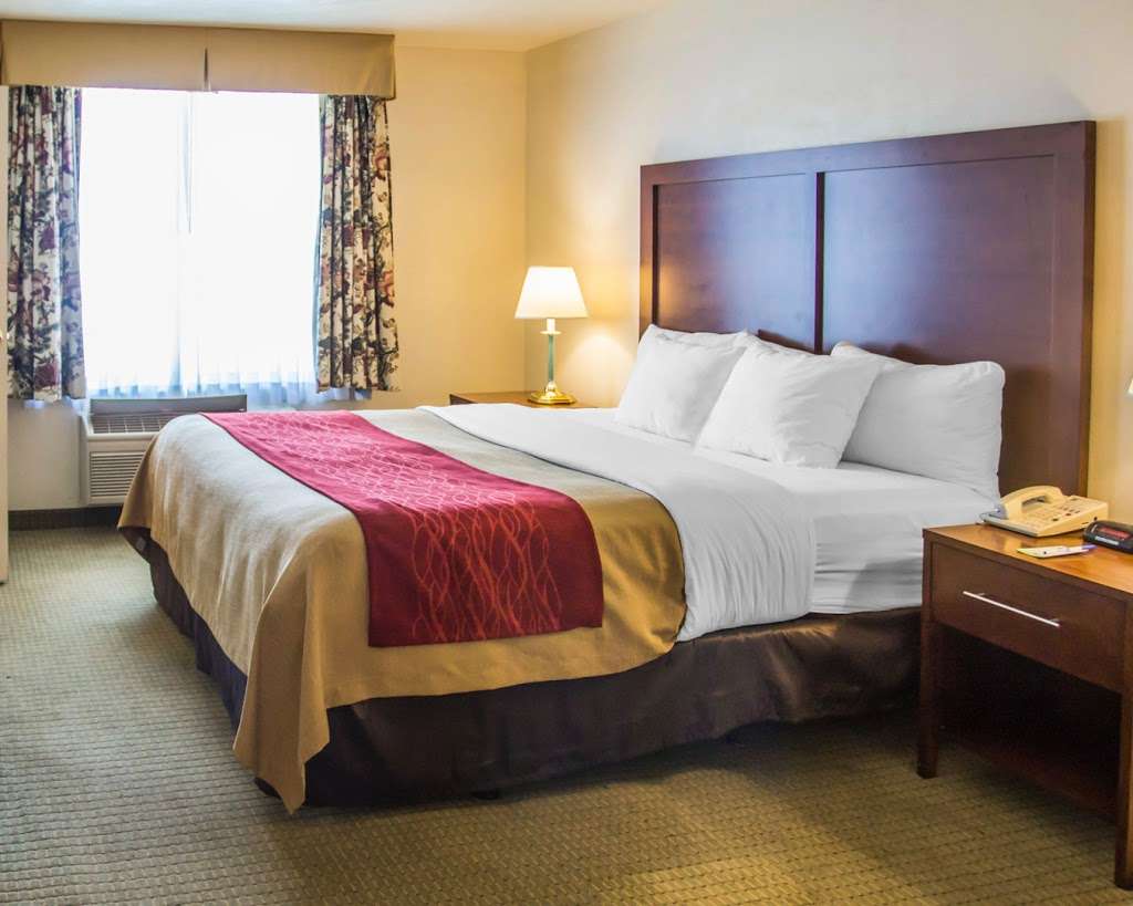 Comfort Inn & Suites | 1825 W Ave J 12, Lancaster, CA 93534, USA | Phone: (661) 418-5690