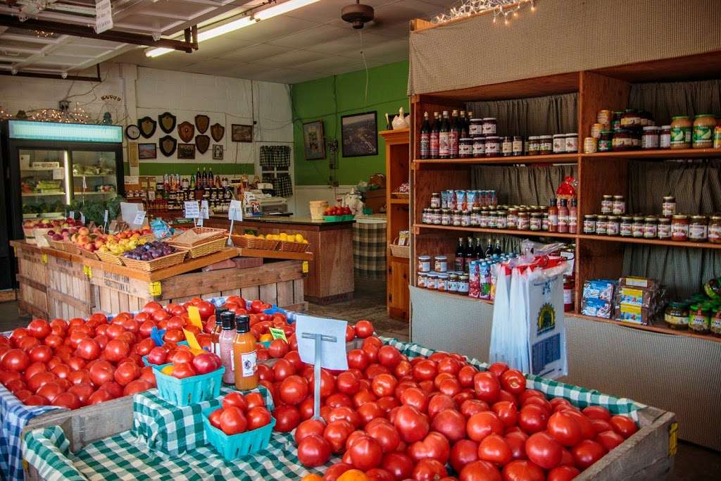 Bests Fruit Farm | 1 Russling Rd, Hackettstown, NJ 07840 | Phone: (908) 852-3777