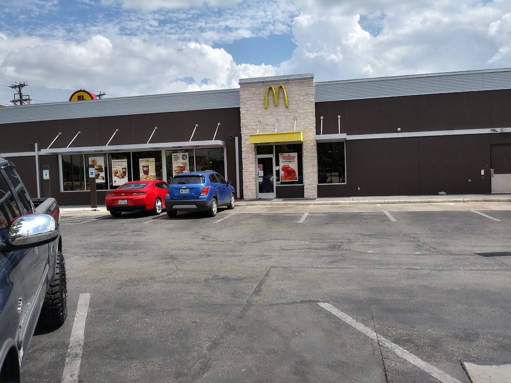 McDonalds | 9358 Culebra Rd, San Antonio, TX 78251 | Phone: (210) 680-4675