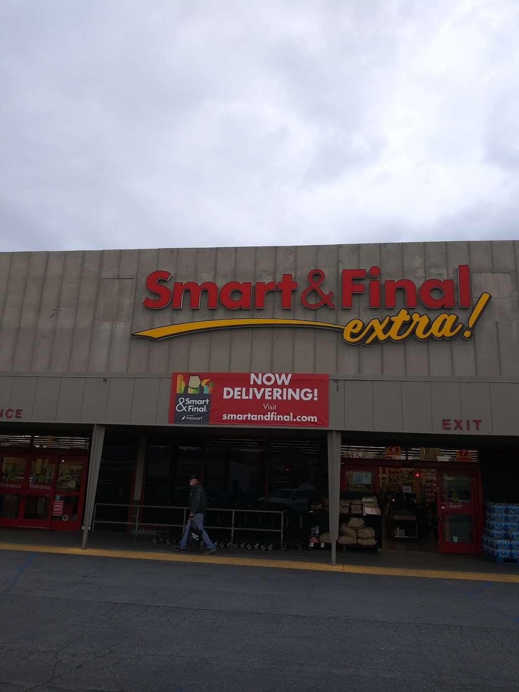 Smart & Final Extra! | 16210 Devonshire St, Granada Hills, CA 91344, USA | Phone: (818) 892-3338