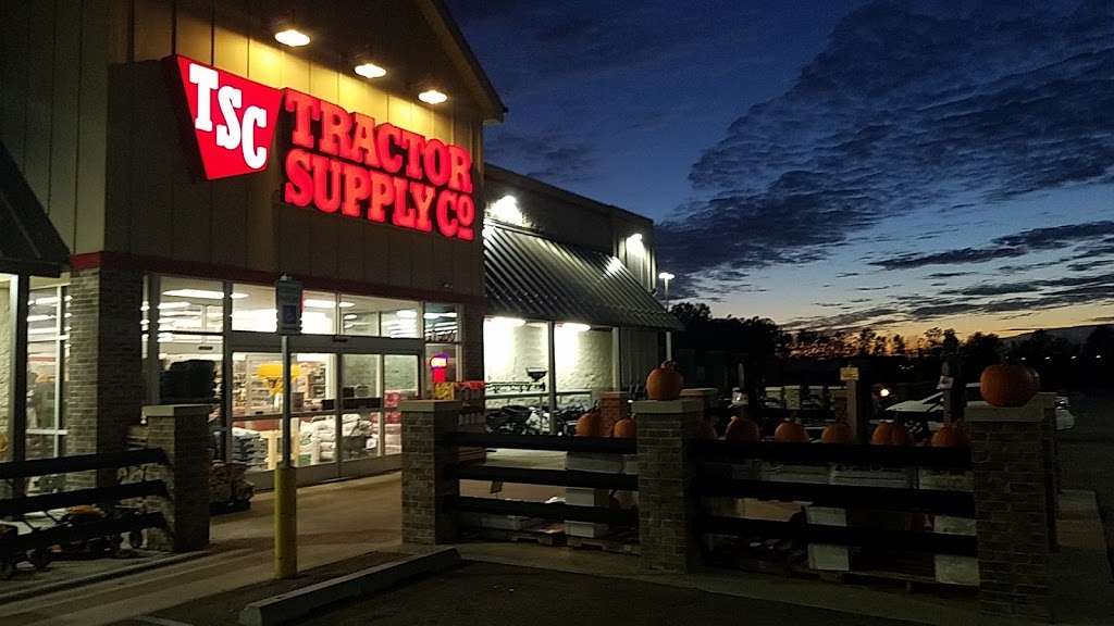 Tractor Supply Co. | 17500 Austrian Pine Way, Westfield, IN 46074, USA | Phone: (317) 896-1086