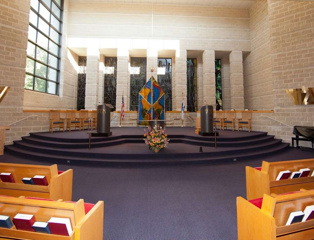 Temple Sholom | 300 E Putnam Ave, Greenwich, CT 06830, USA | Phone: (203) 869-7191