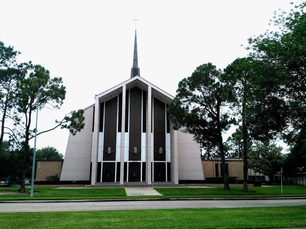 Willow Meadows Baptist Church 4300 W Bellfort Blvd, Houston, TX 77035