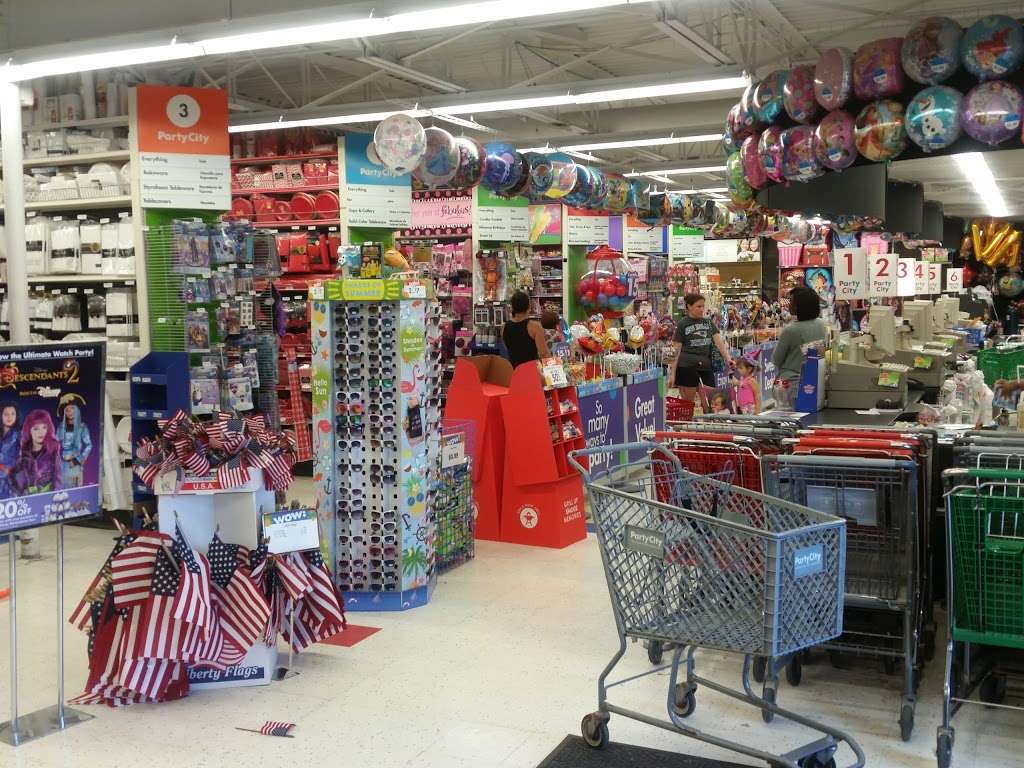 Party City | 2009 Black Rock Turnpike, Fairfield, CT 06825, USA | Phone: (203) 330-8500