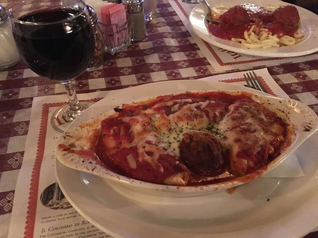 Mama Louise Italian Restaurant | 15412 E Orchard Rd, Centennial, CO 80016, USA | Phone: (303) 799-1993