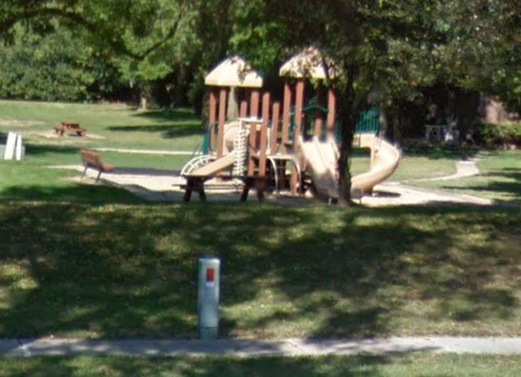 Grasshopper Park | Crystal Lake, IL 60014, USA