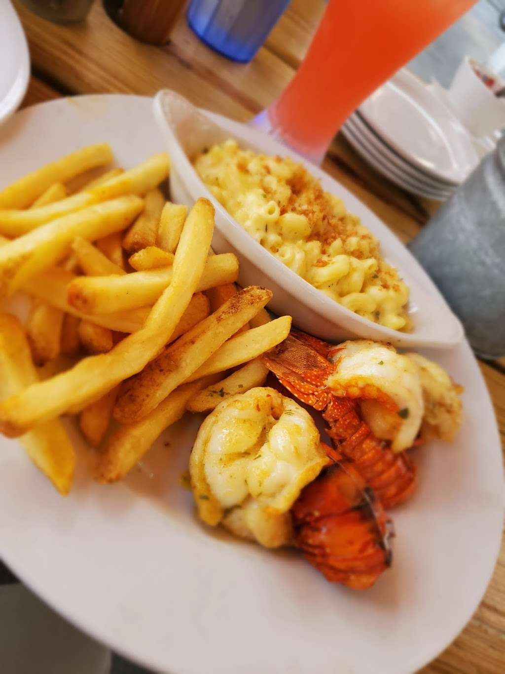 Joes Crab Shack | 230 Portofino Way, Redondo Beach, CA 90277, USA | Phone: (310) 406-1999