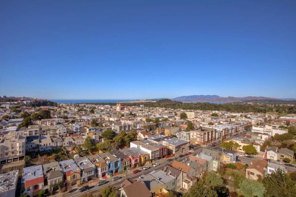 Avalon Sunset Towers | 8 Locksley Ave, San Francisco, CA 94122, USA | Phone: (415) 745-3716