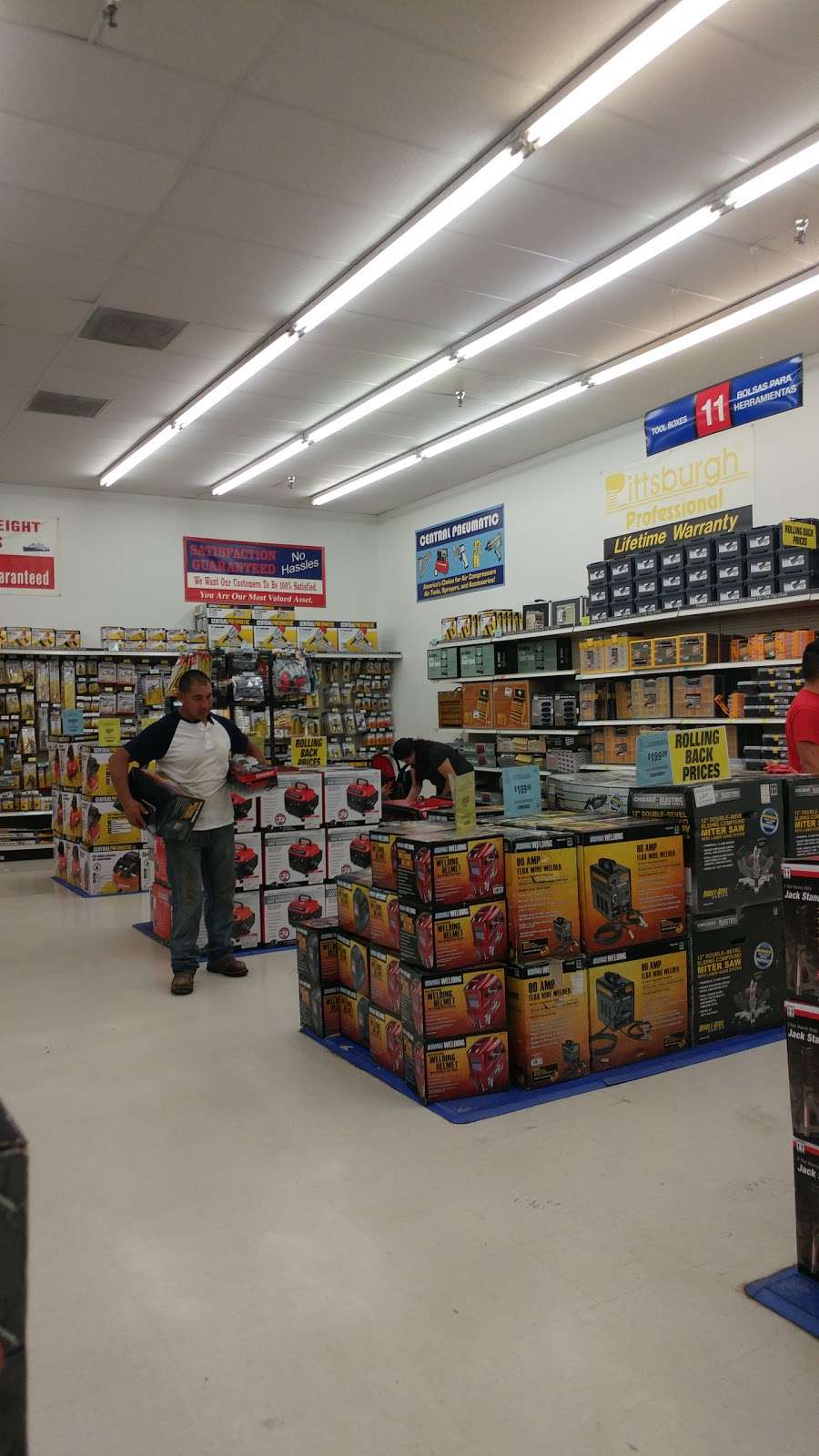 Harbor Freight Tools | 10826 North Fwy, Houston, TX 77037, USA | Phone: (281) 405-0887