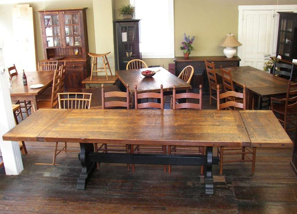 E. Braun Farm Tables and Furni | 3172 Old Philadelphia Pike, Bird in Hand, PA 17505, United States | Phone: (717) 768-7227