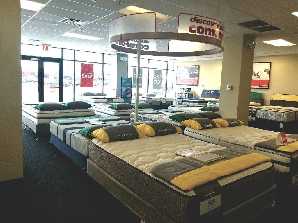 Mattress Firm Throggs Neck | 815 Hutchinson River Pkwy, The Bronx, NY 10465, USA | Phone: (718) 669-4873