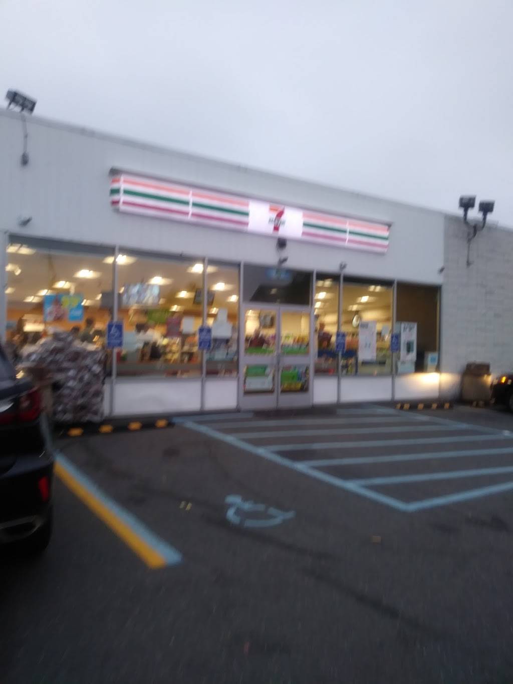 7-Eleven | 58 E Merrick Rd, Valley Stream, NY 11580, USA | Phone: (516) 887-1308