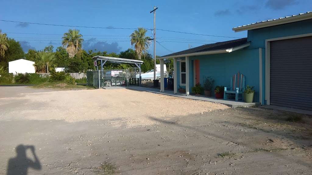 Coastal RV Park | 1105 Fm 517, Between 11th and 12 th Street, San Leon, TX 77539, USA | Phone: (281) 339-1498