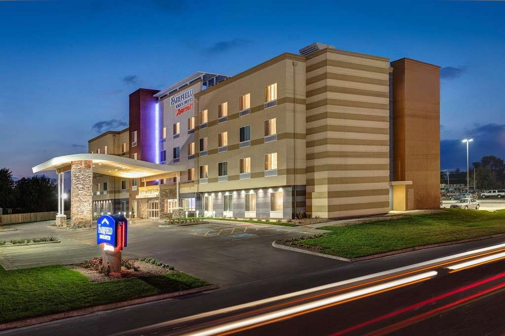 Fairfield Inn & Suites by Marriott Houston NASA/Webster | 401 W Texas Ave, Webster, TX 77598, USA | Phone: (832) 932-3633