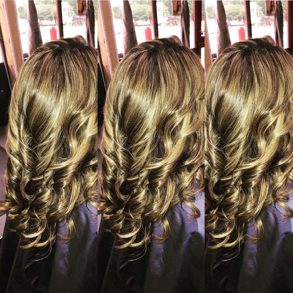 Cut-Style Hair Salon & Spa | 714 Honea Egypt Rd suite a, Magnolia, TX 77354 | Phone: (832) 275-0443