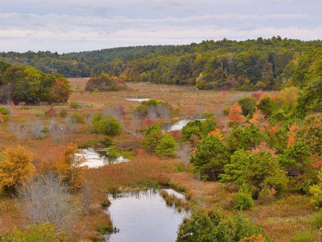 Parking for Mass Audubon Tidmarsh Wildlife Sanctuary | 60 Beaver Dam Rd, Plymouth, MA 02360, USA