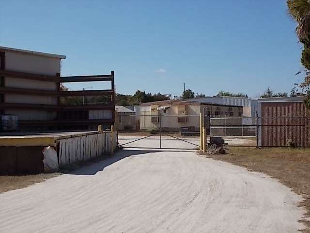 Triangle Industrial Park | 15920 Old US Hwy 441, Tavares, FL 32778, USA | Phone: (352) 267-5094