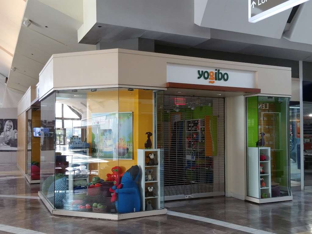 Yogibo Bean Bags | Garden State Plaza, 1 Garden State Plaza Blvd #1168, Paramus, NJ 07652, USA | Phone: (201) 843-0185