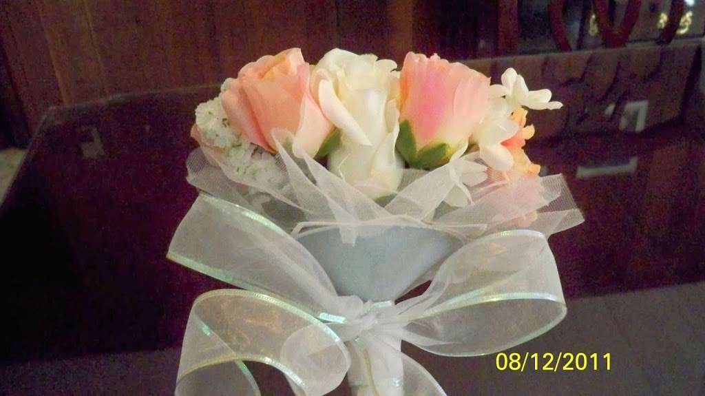 Smiths Floral Boutique | 68 Lake Region Blvd, Monroe, NY 10950 | Phone: (845) 662-4755