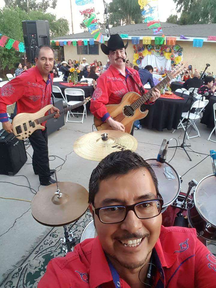 Grupo Norteño en Fontana ca.Pomona-Ontario-Mandamiento Norteño | 7515 Pinyon Ave, Fontana, CA 92336, USA | Phone: (909) 561-5028