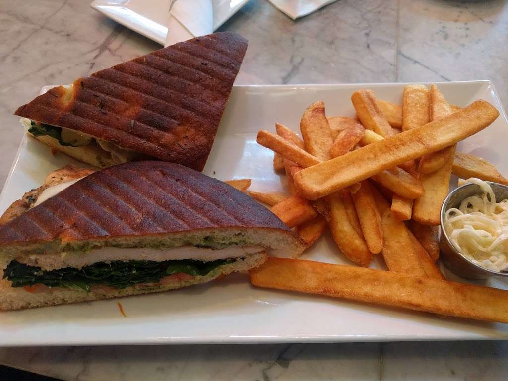 Amore Pizzeria & Italian Kitchen | 1 Kent Pl, Armonk, NY 10504, USA | Phone: (914) 273-3535 Amore Pizzeria & Italian Kitchen | 1 Kent Pl, Armonk, NY 10504, USA | Phone: (914) 273-3535