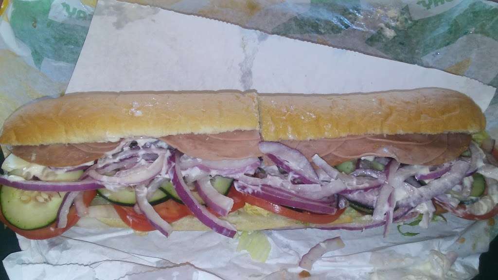 Subway Restaurants | 1001 E Amar Rd, West Covina, CA 91792, USA | Phone: (626) 934-1111