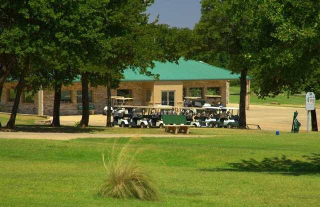 Choctaw Creek Golf Course and The Country Club Restaurant | 2200 N Hiwassee Rd, Choctaw, OK 73020, USA | Phone: (405) 769-7166