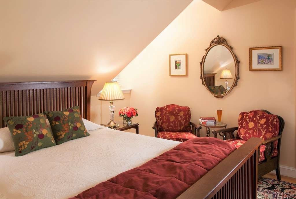 Woodley Park Guest House | 2647 Woodley Rd NW, Washington, DC 20008, USA | Phone: (202) 667-0218