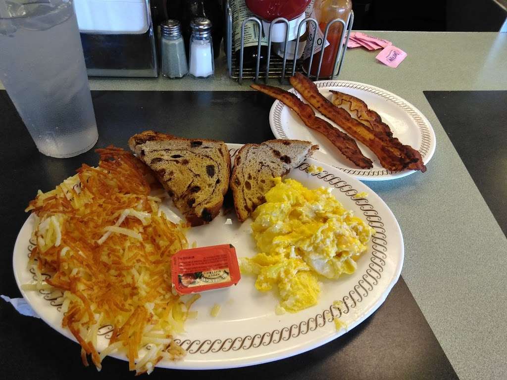 Waffle House | 7954 NE 8th Way, Wildwood, FL 34785, USA | Phone: (352) 748-5944