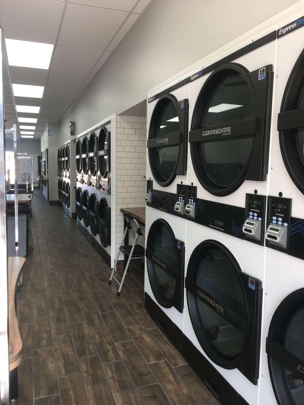 The Washery Laundromat | 312 Lincoln Ave, Fox River Grove, IL 60021, USA | Phone: (224) 357-7001