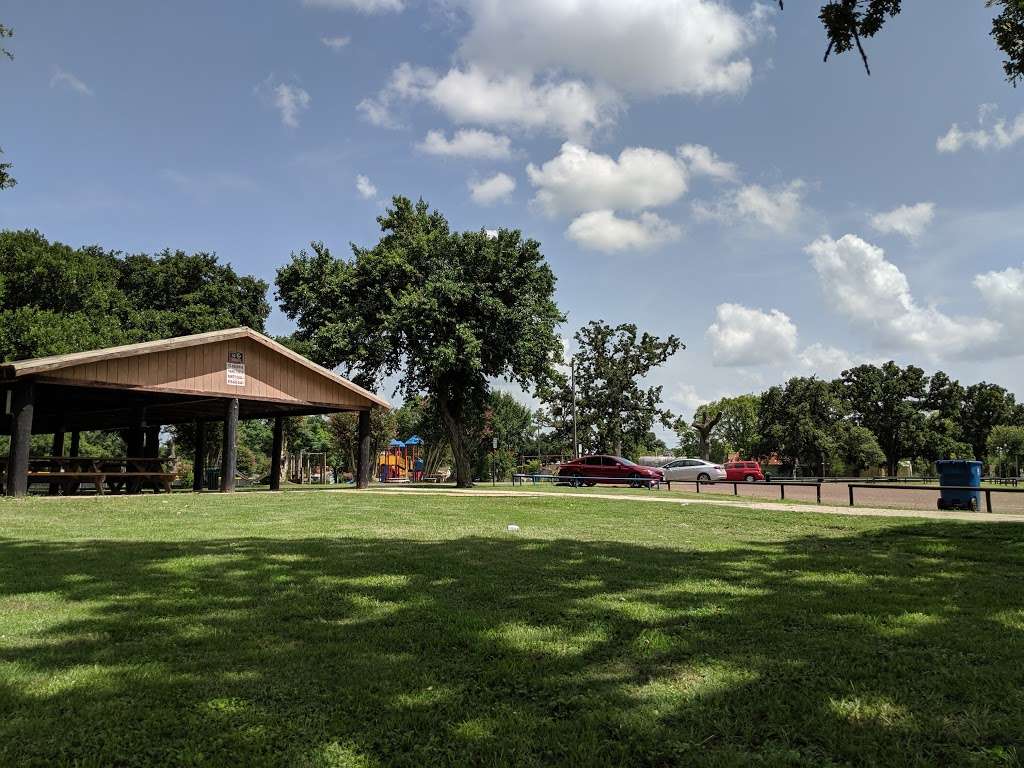 Hempstead City Park | 250 Blasingame Road, Hempstead, TX 77445, USA | Phone: (979) 826-2441