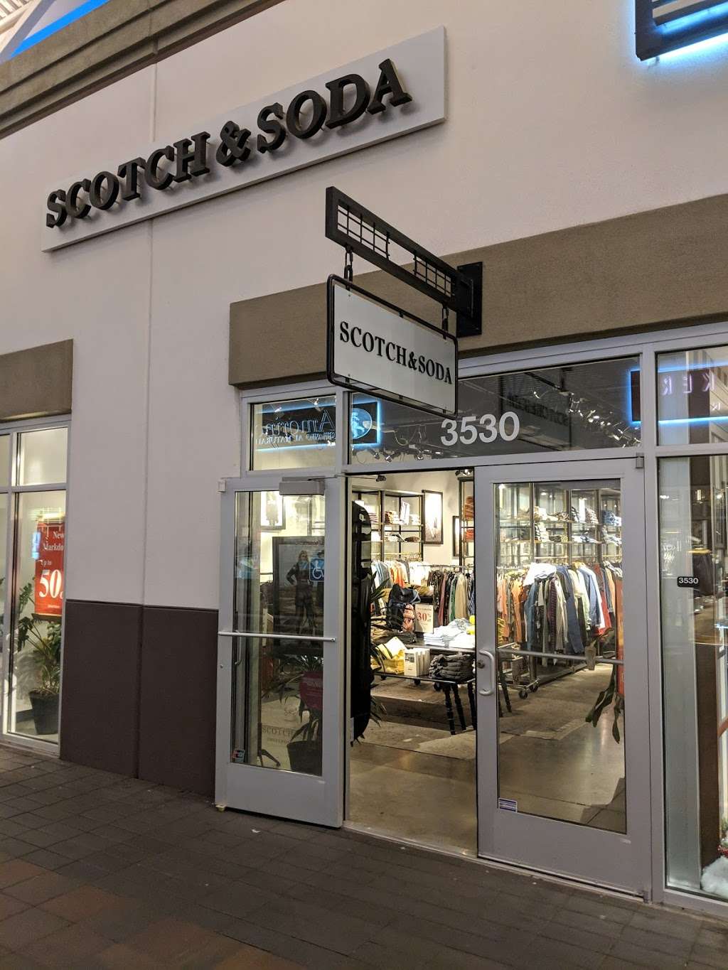 Scotch & Soda | 3530 Livermore Outlets Dr Suite 1230, Livermore, CA 94551, USA | Phone: (925) 344-3989
