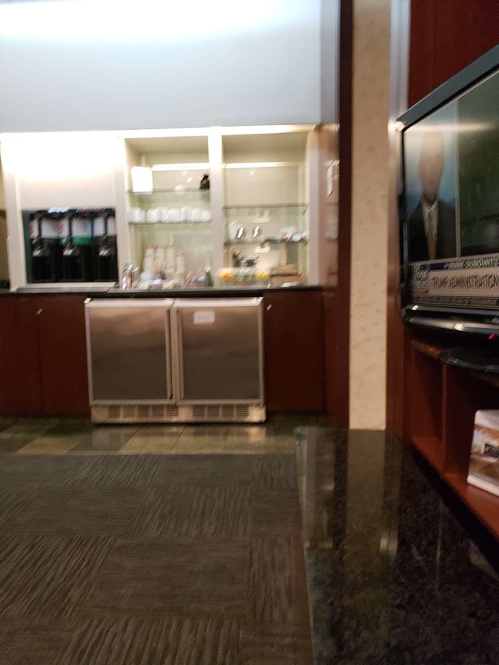 United Club | 3400 E Sky Harbor Blvd, Phoenix, AZ 85034, USA