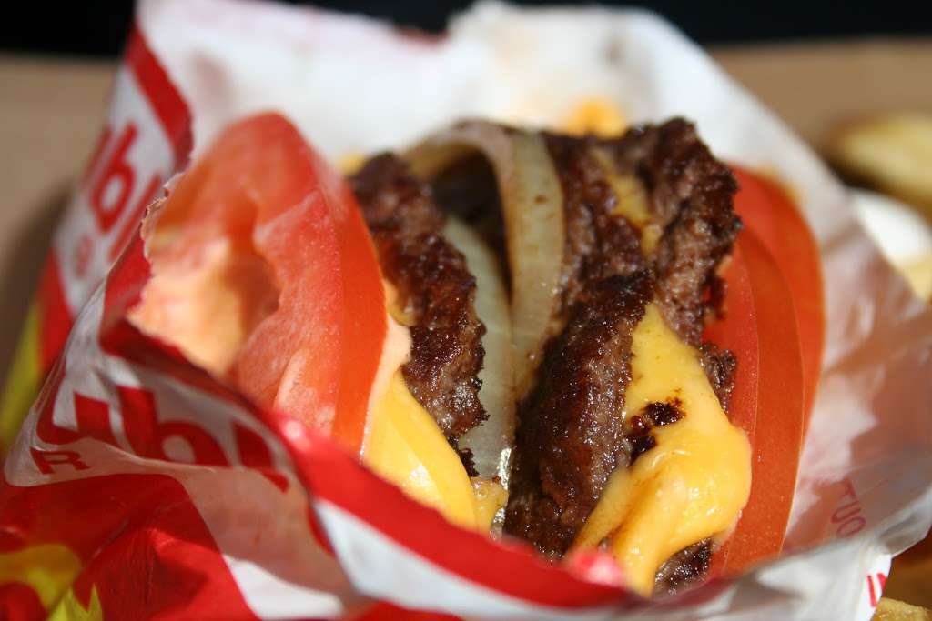 In-N-Out Burger | 2950 E Capitol Expy, San Jose, CA 95148, USA | Phone: (800) 786-1000