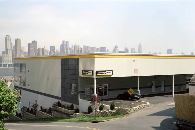 StorageMart | 6700 River Rd, West New York, NJ 07093, USA | Phone: (201) 869-2330