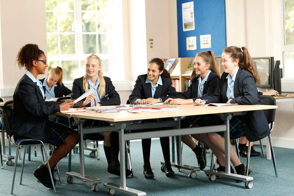 Chislehurst School for Girls | Beaverwood Rd, Chislehurst BR7, UK, UK | Phone: 020 8300 3156