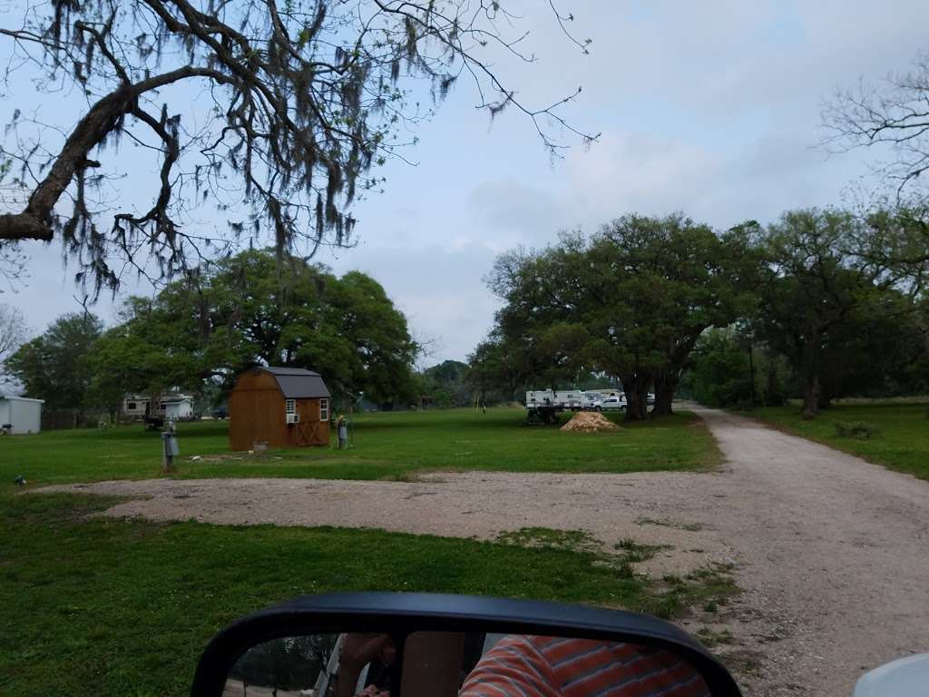 Trails End RV Park of Texas | 533 Findley Rd, Sweeny, TX 77480, USA | Phone: (361) 782-8202