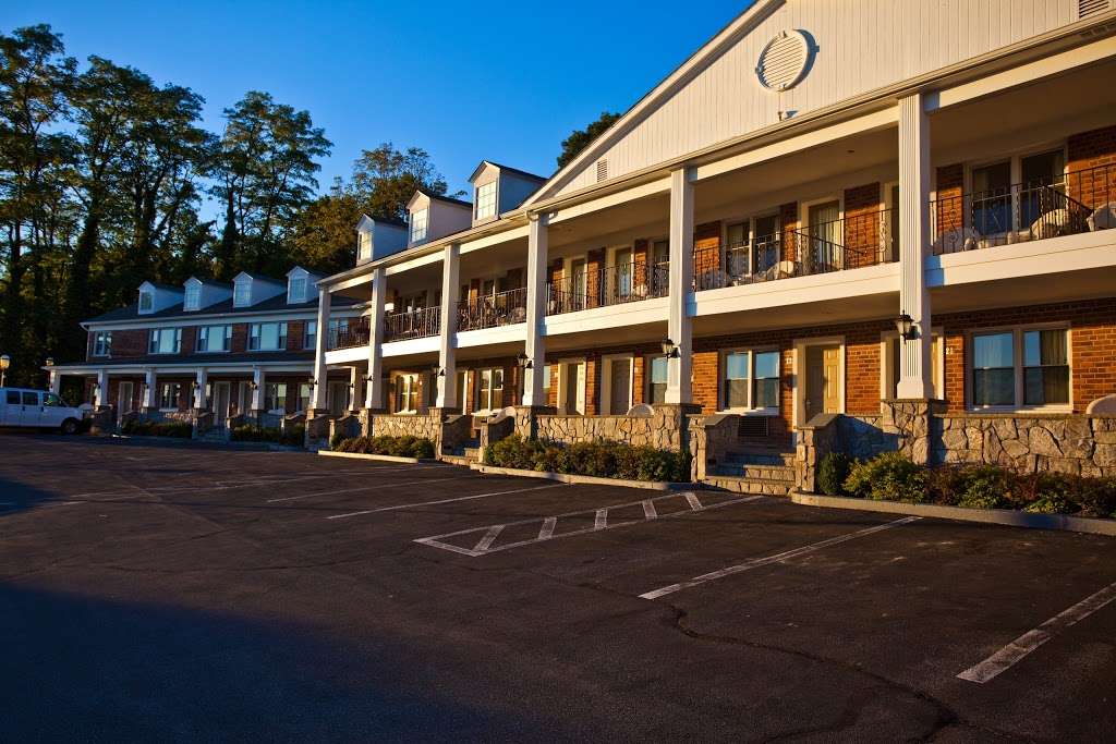 Inn On The Hudson | 634 Main St, Peekskill, NY 10566, USA | Phone: (914) 739-1500